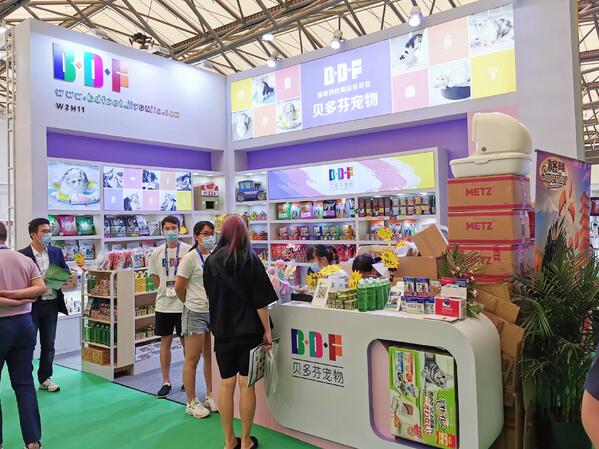 該如何設(shè)計(jì)搭建大型展臺(tái)？