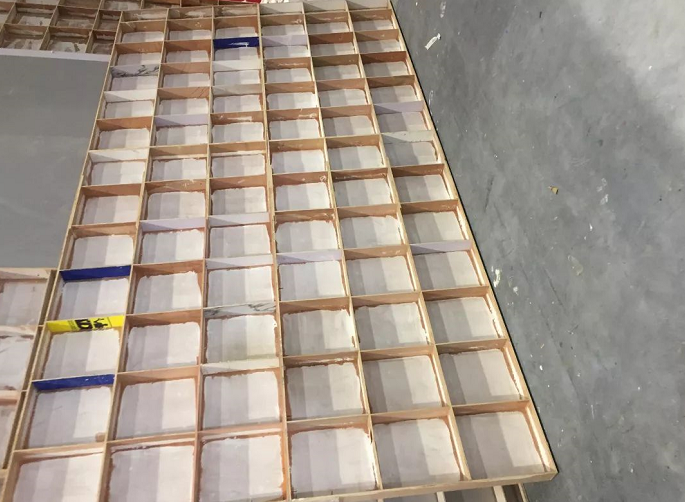 北京展會搭建設計中展臺板墻結(jié)構(gòu)如何制作的？